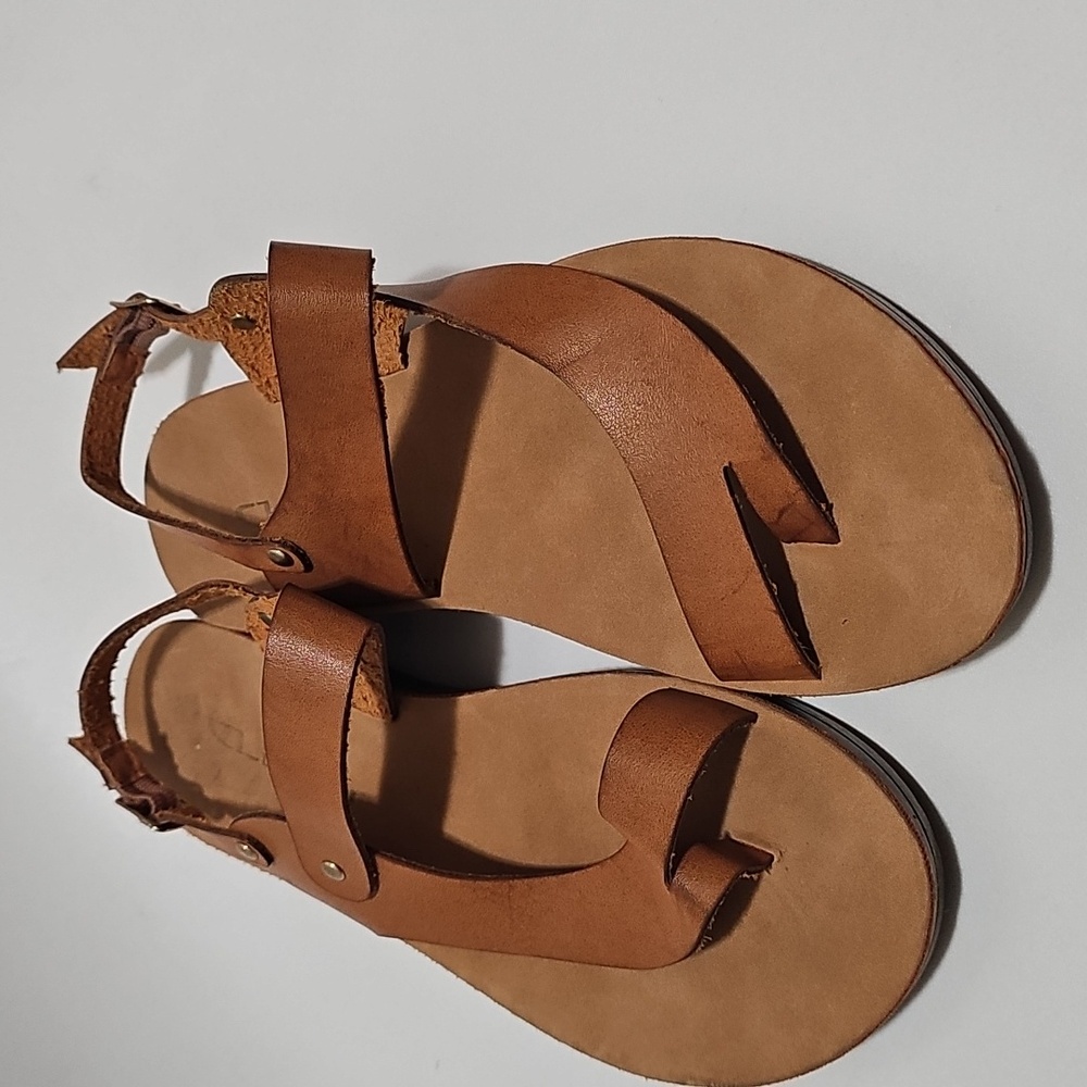 CL By Laundry leather sandals 8.5